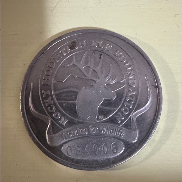 Vtg Rocky Mountain Elk Foundation Collector's Edition Raffle Coin 1998 The Bugle - Picture 2 of 3